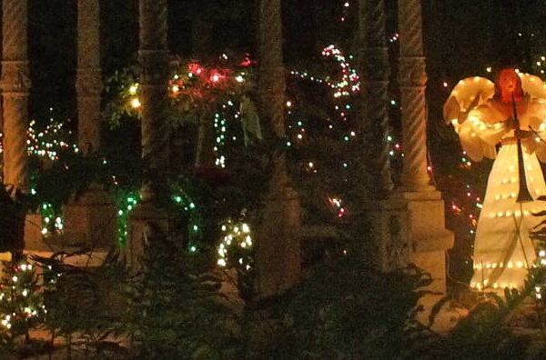 Christmas lights San Pablo Catholic Church